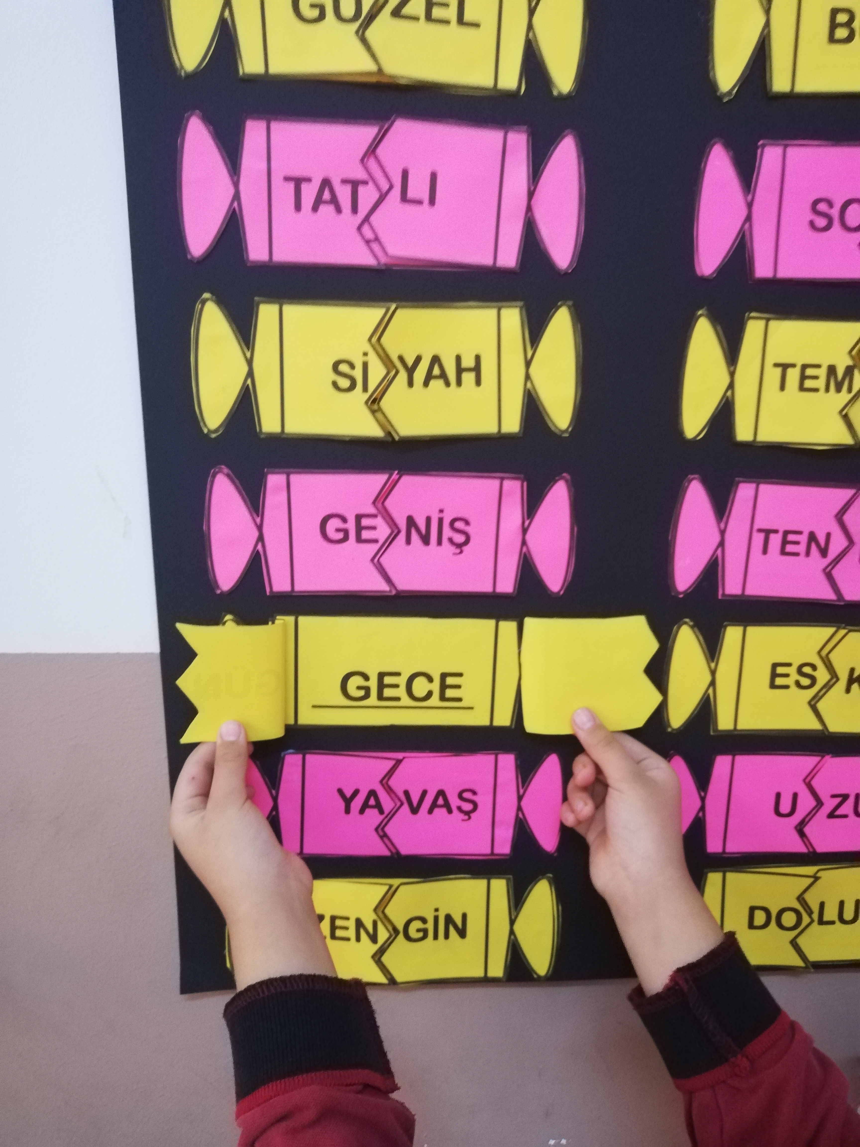 Zıt anlamlı kelimeler pano